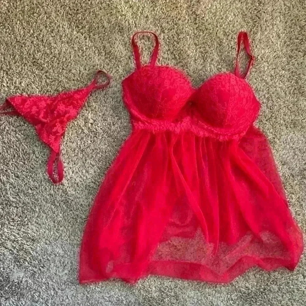 Like NEW- Victoria’s Secret lingerie -pink